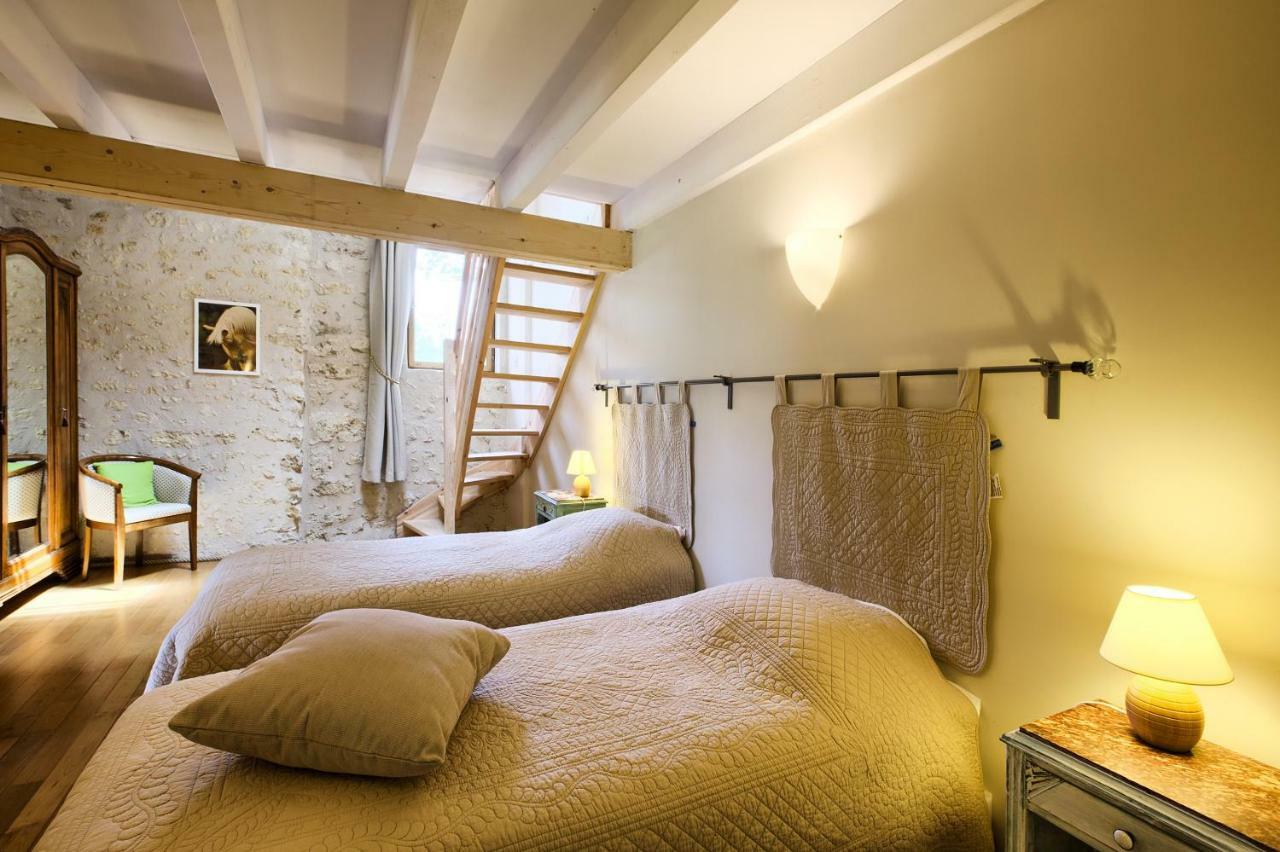 La Grange D'Oustaud Bed & Breakfast Verac ภายนอก รูปภาพ