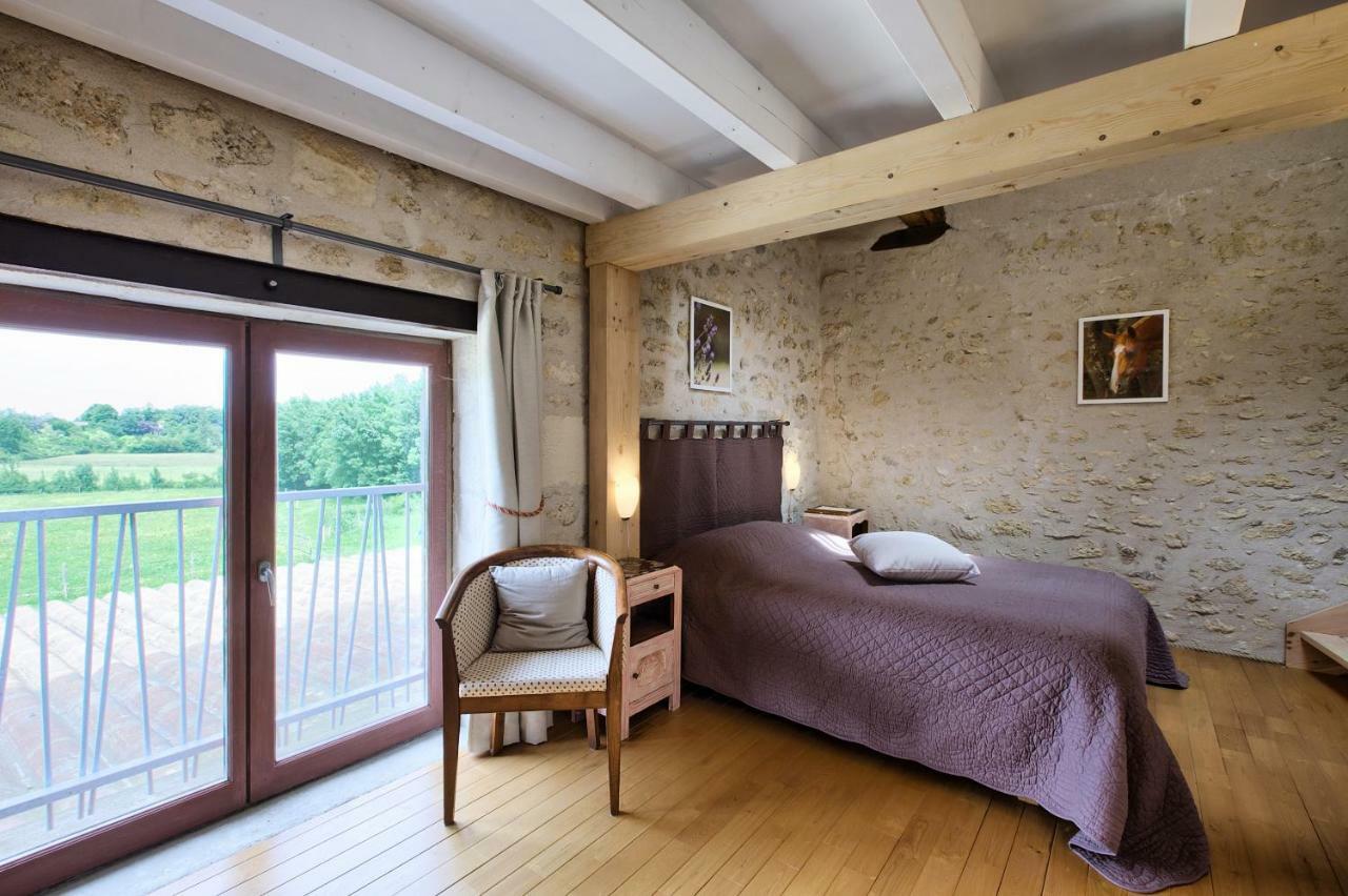 La Grange D'Oustaud Bed & Breakfast Verac ภายนอก รูปภาพ